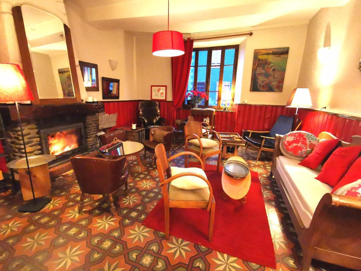 Logis Hotel Restaurant La Barguillere Saint-Pierre-de-Rivière Εξωτερικό φωτογραφία