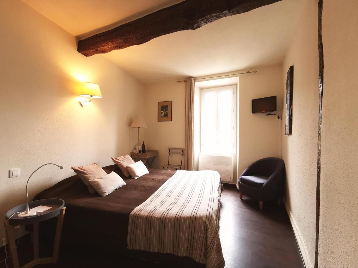 Logis Hotel Restaurant La Barguillere Saint-Pierre-de-Rivière Εξωτερικό φωτογραφία
