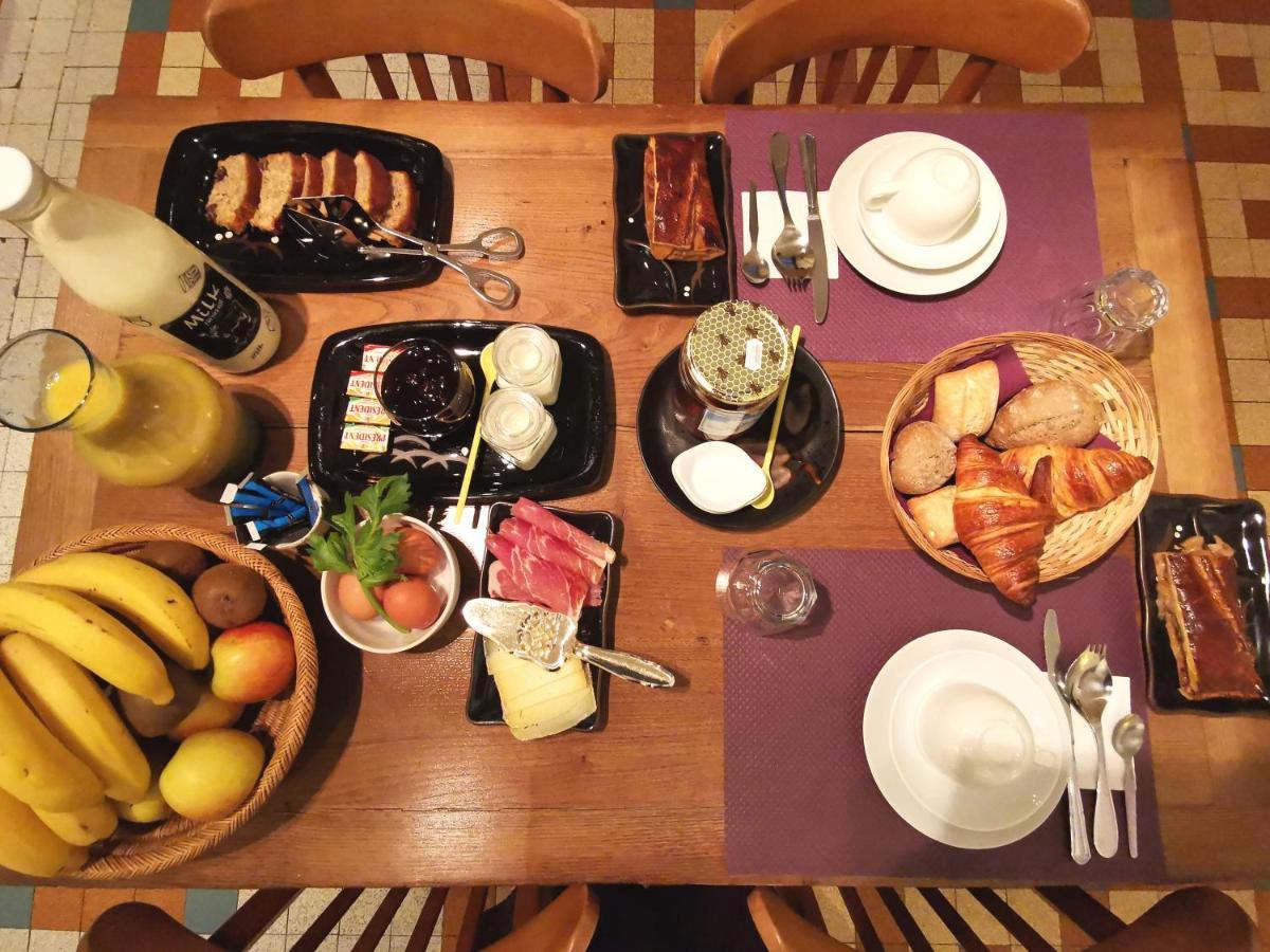 Logis Hotel Restaurant La Barguillere Saint-Pierre-de-Rivière Εξωτερικό φωτογραφία