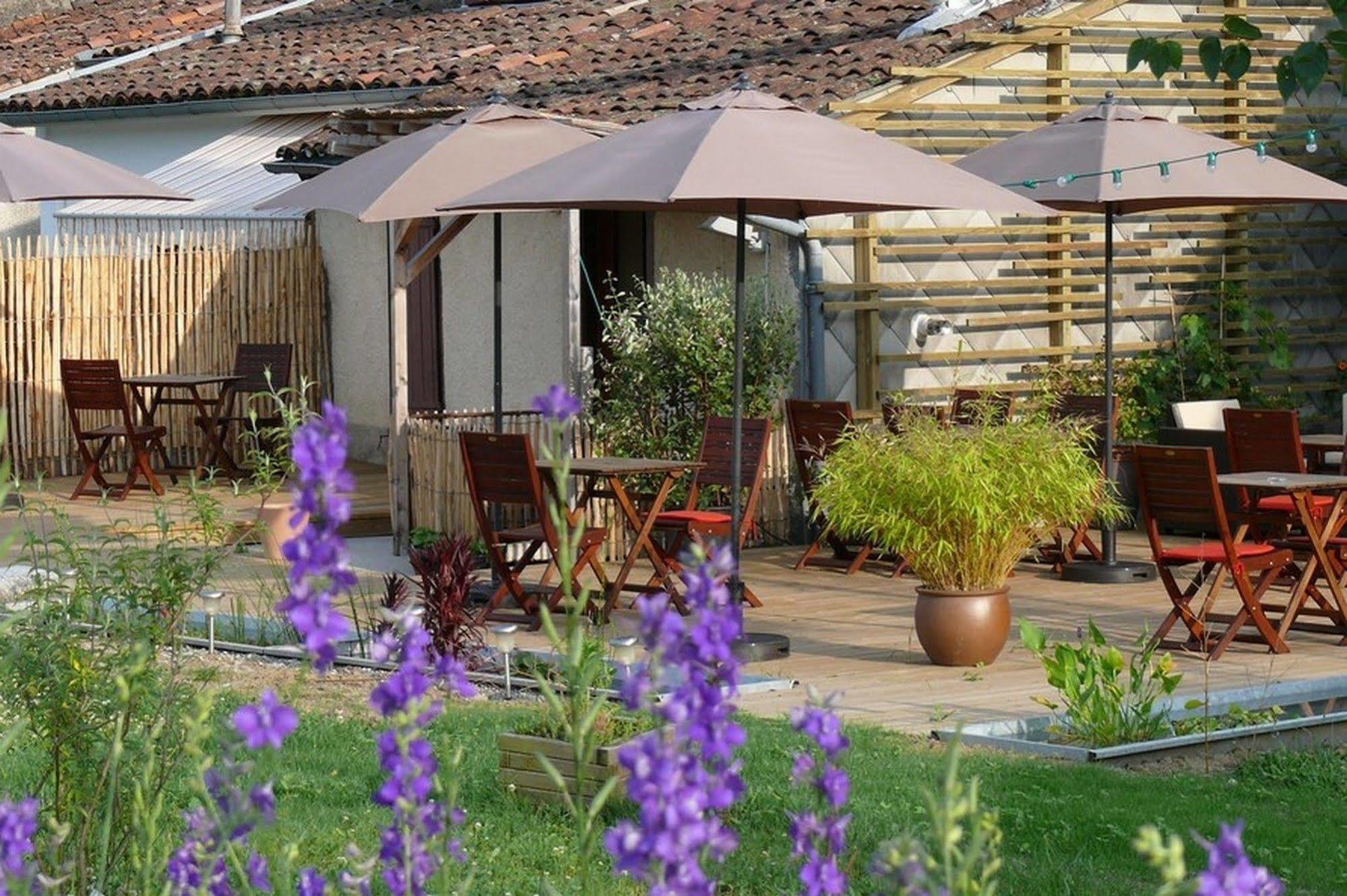 Logis Hotel Restaurant La Barguillere Saint-Pierre-de-Rivière Εξωτερικό φωτογραφία